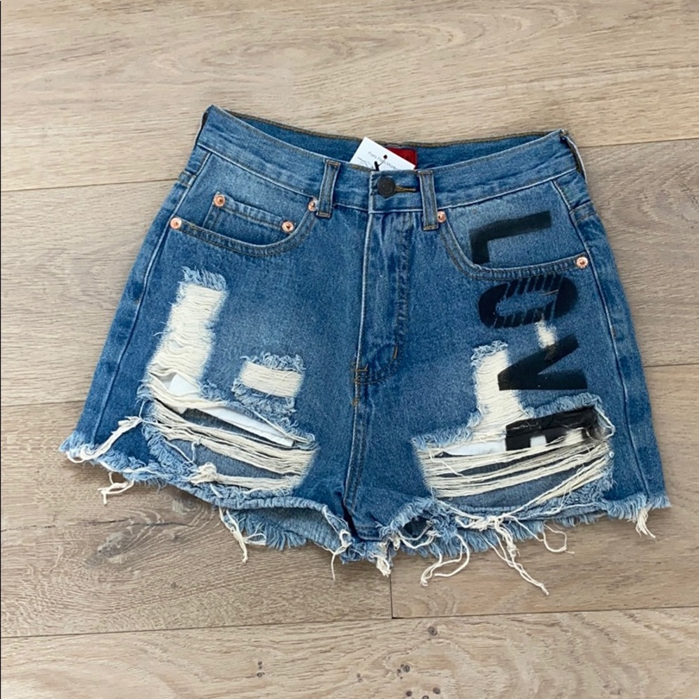 Love jean shorts